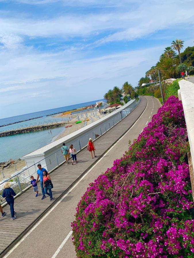 La Casa Del Sole Sanremo Apartman Kültér fotó